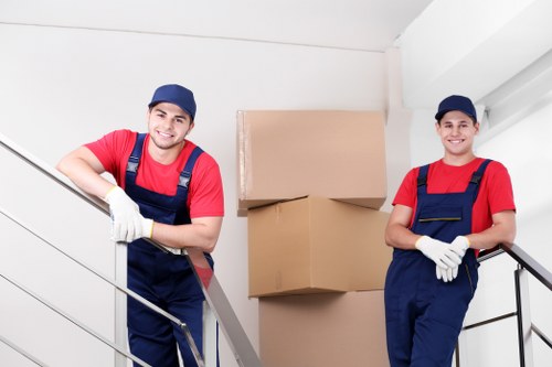 Van service handling boxes and office items in London