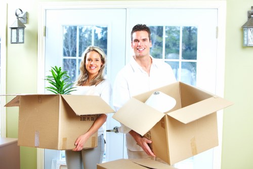 Local London packing and unpacking service for homes and offices